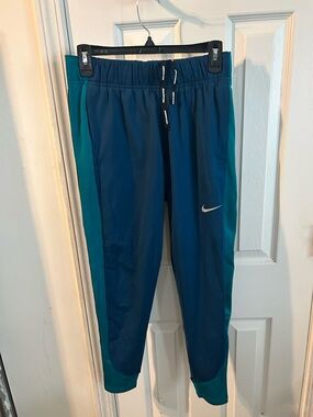 Nike woman Blue and Teal Jogger Track Pants